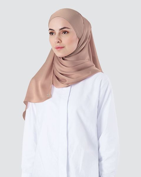 dian_-_deep_brown_sugar_1.jpg