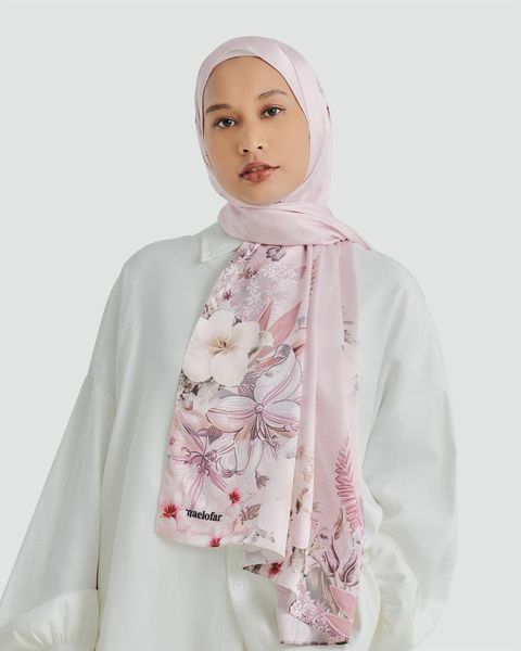 harmony_shawl_-_pink_1_1.jpg