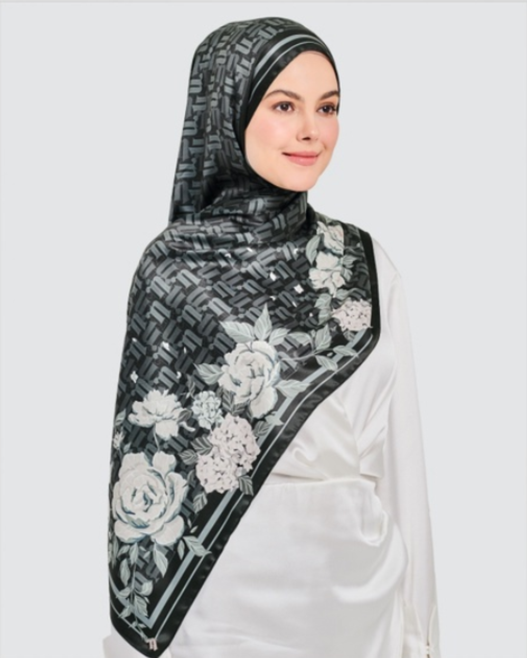 FLORAL SHAWL BLACK