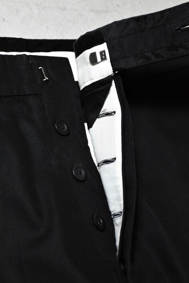 07a405b17ddeec8892a9474e34e1ffd9