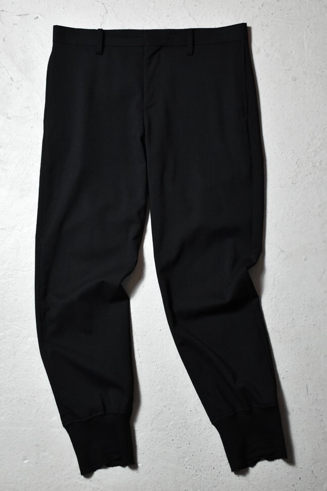 1682a9e28e7565f7a3195e1572fb8f13_0