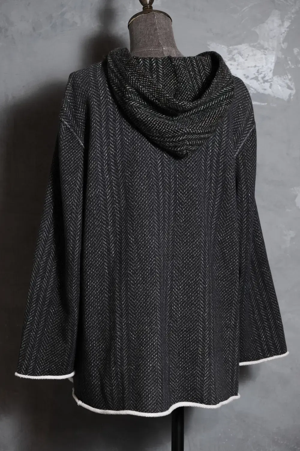 76d6ed40cd4c451b89af8f343745b412