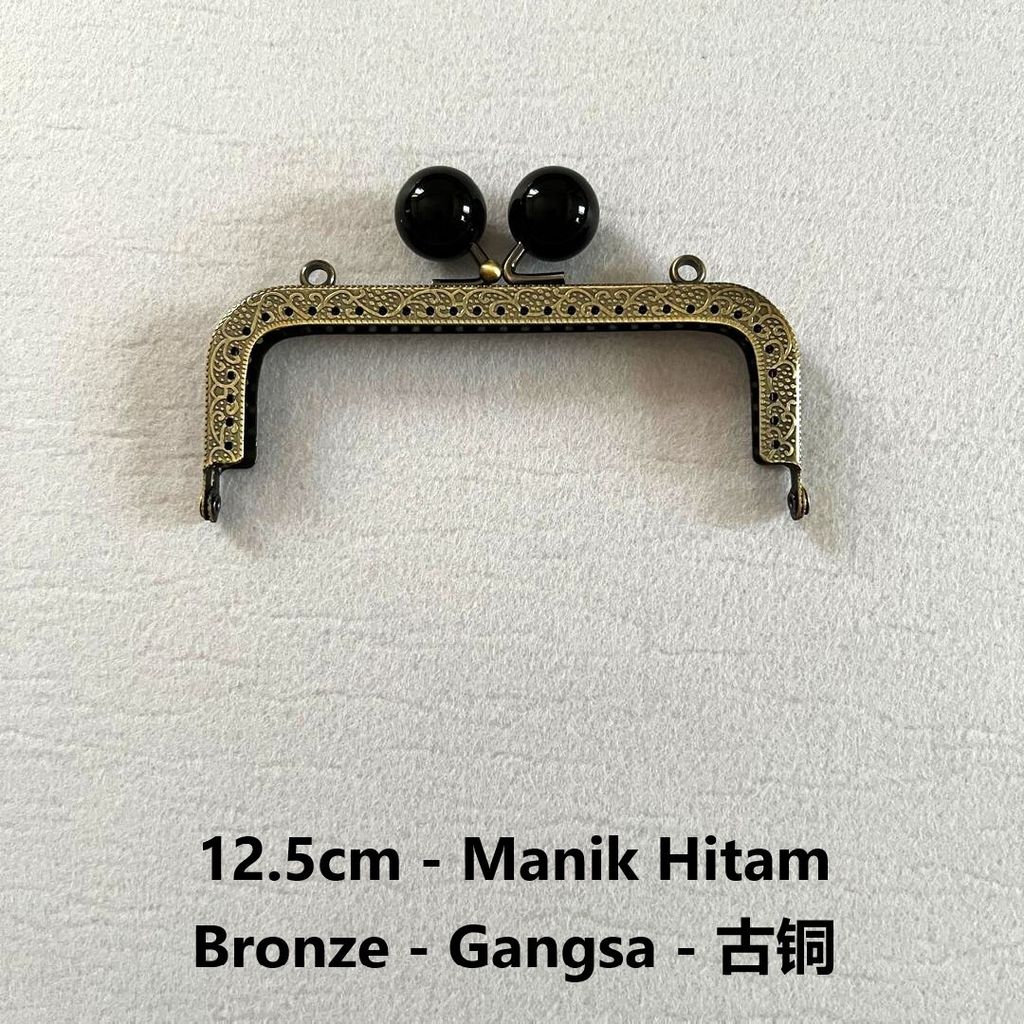 12.5cm Manik Hitam GS