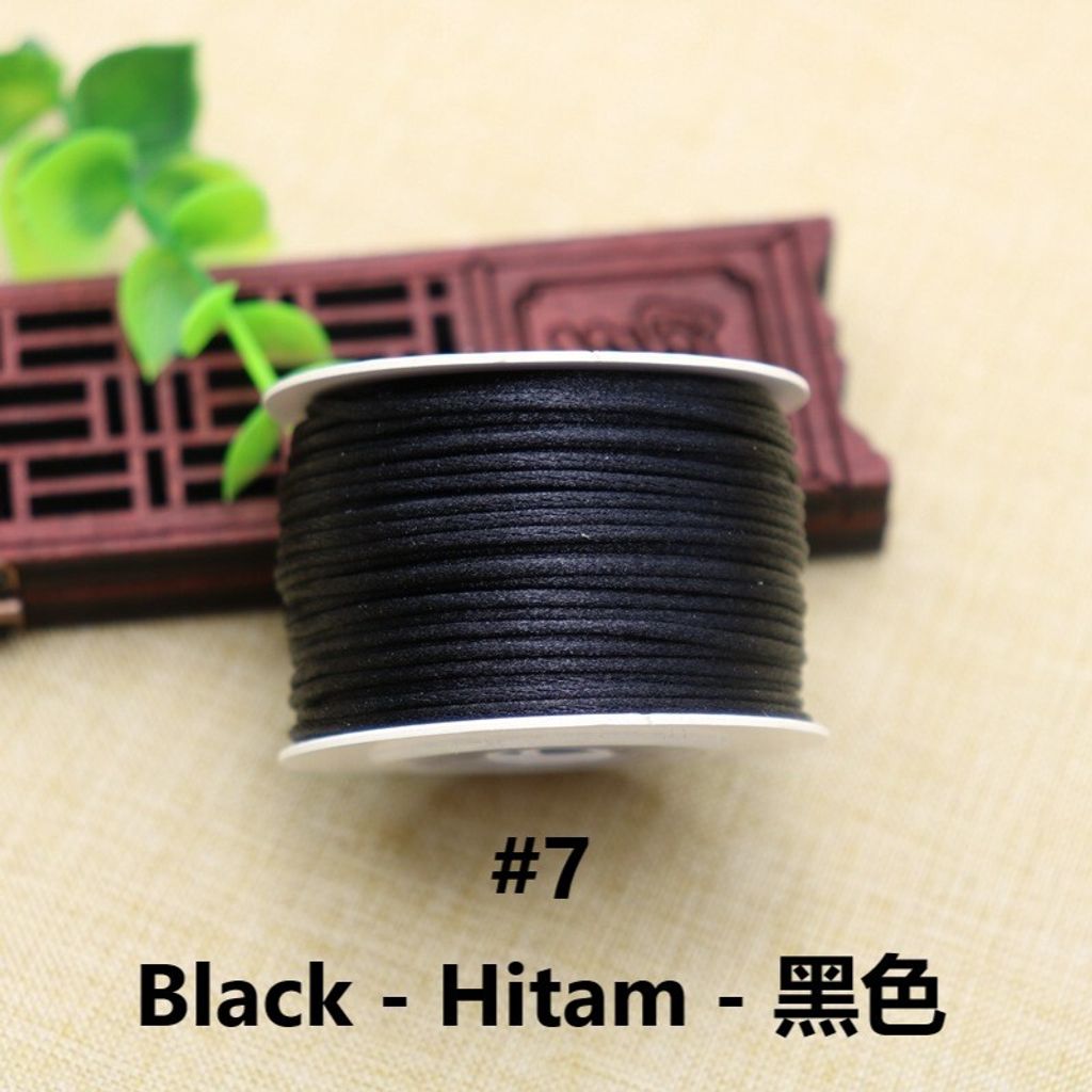 #7 - Hitam