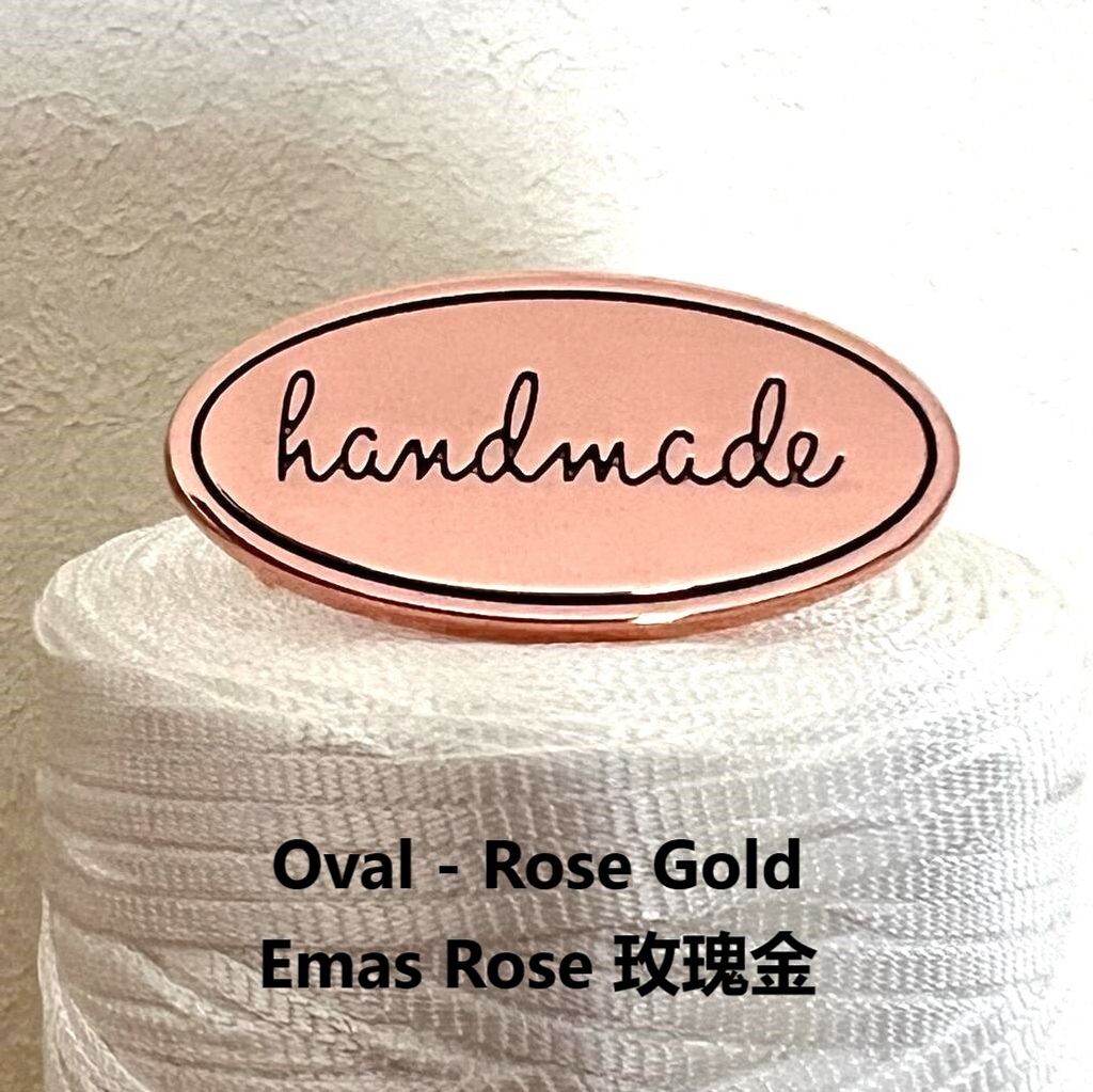 Oval Merah Rose