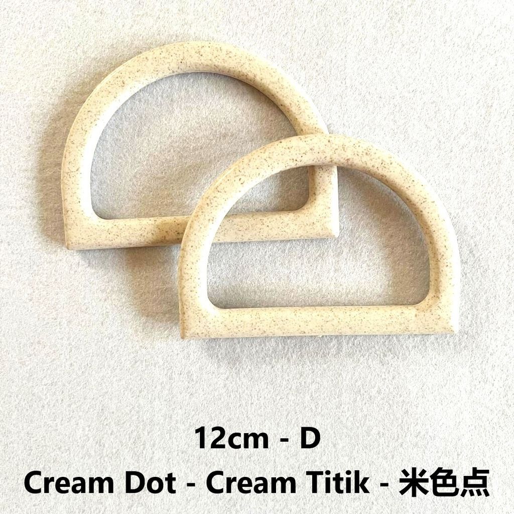 12 D Cream Titik