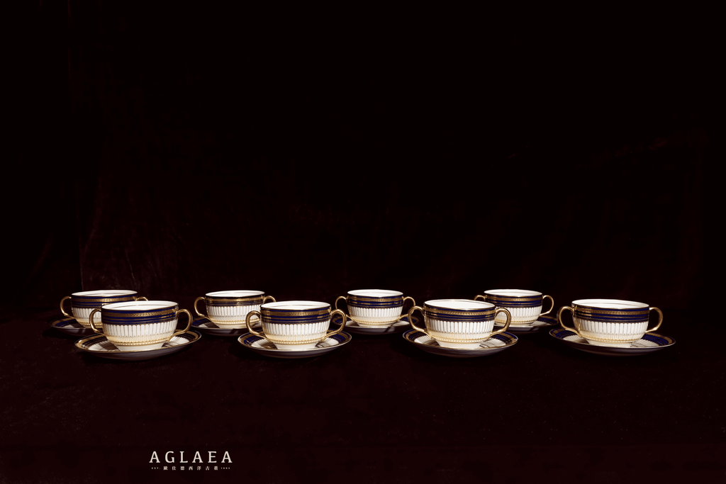 1902- 1922 英國Royal Doulton 鈷藍金邊湯碗8件組– Aglaea Antique