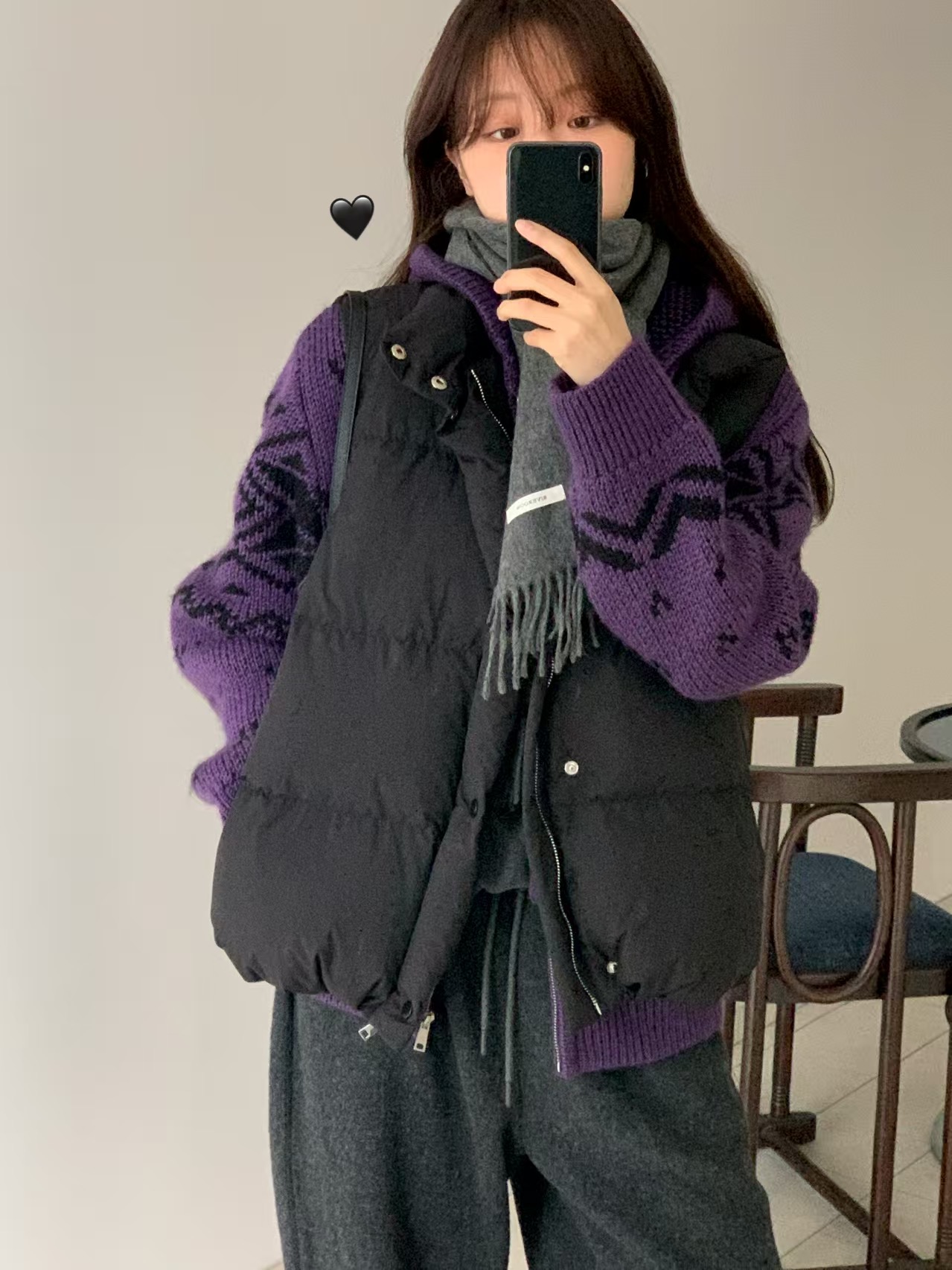 6870b46b39de54f3a8949a57becf2e24