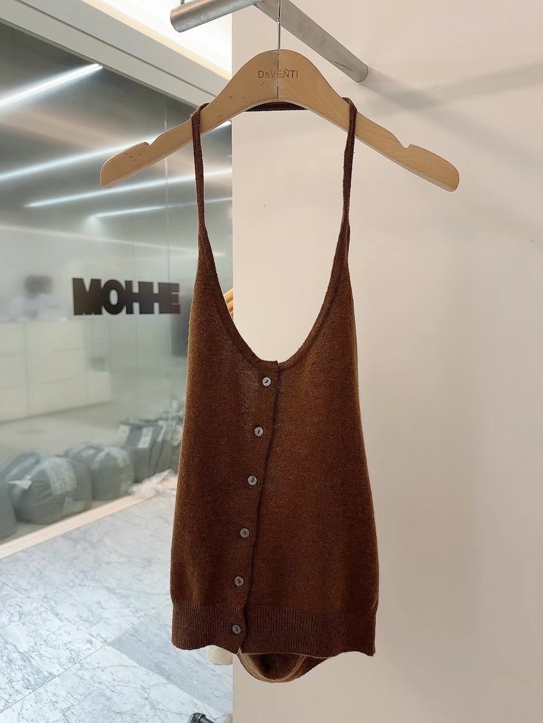 93b6db055eee3f2d6f9bdffd6456e0db