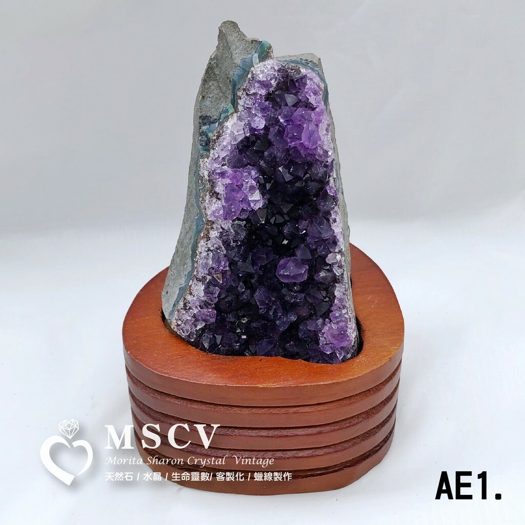 719bf0456b34f2f0f3f57e51827887ed