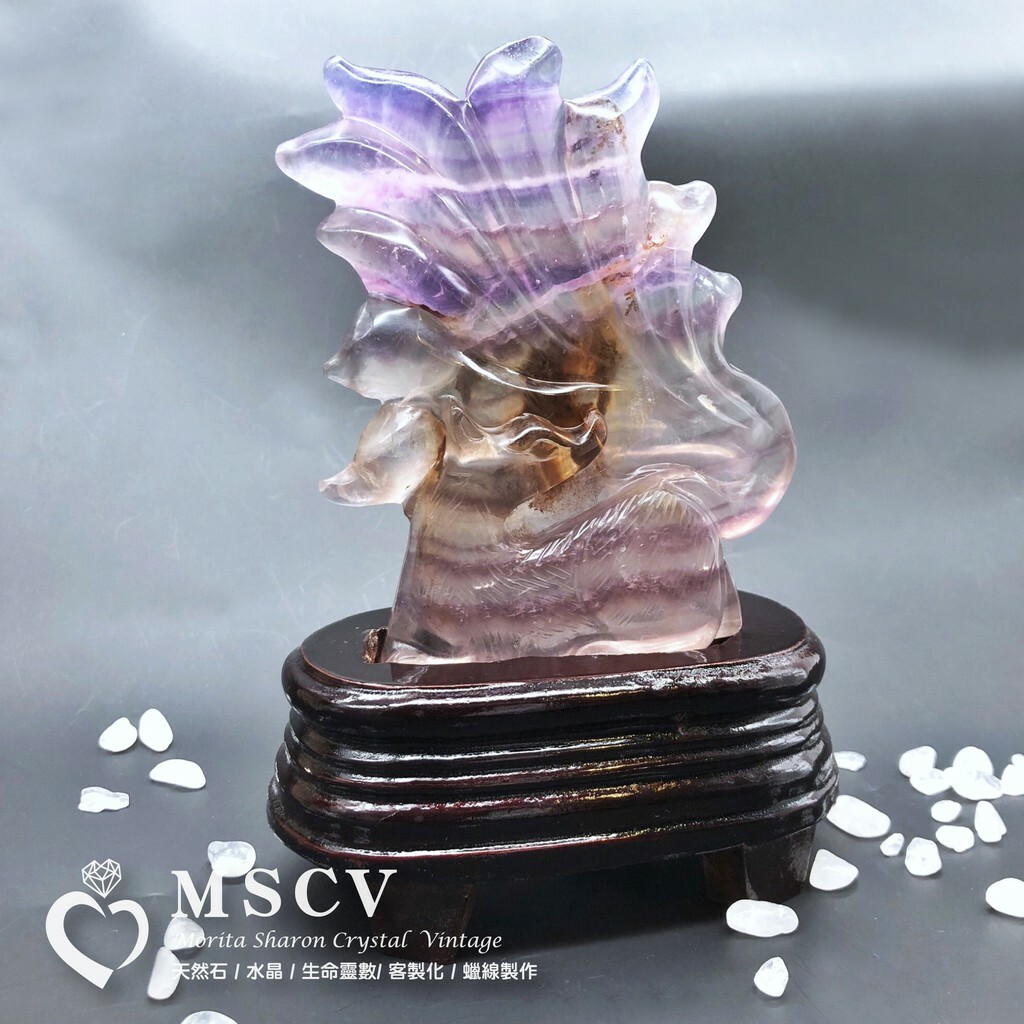 MSCV|螢石九尾狐仙x 絕美水晶雕刻擺件x 姻緣正桃花x 感情穩定x MSCV|螢石九尾狐仙x 絕美水晶雕刻擺件x 姻緣正桃花x 感情穩定x