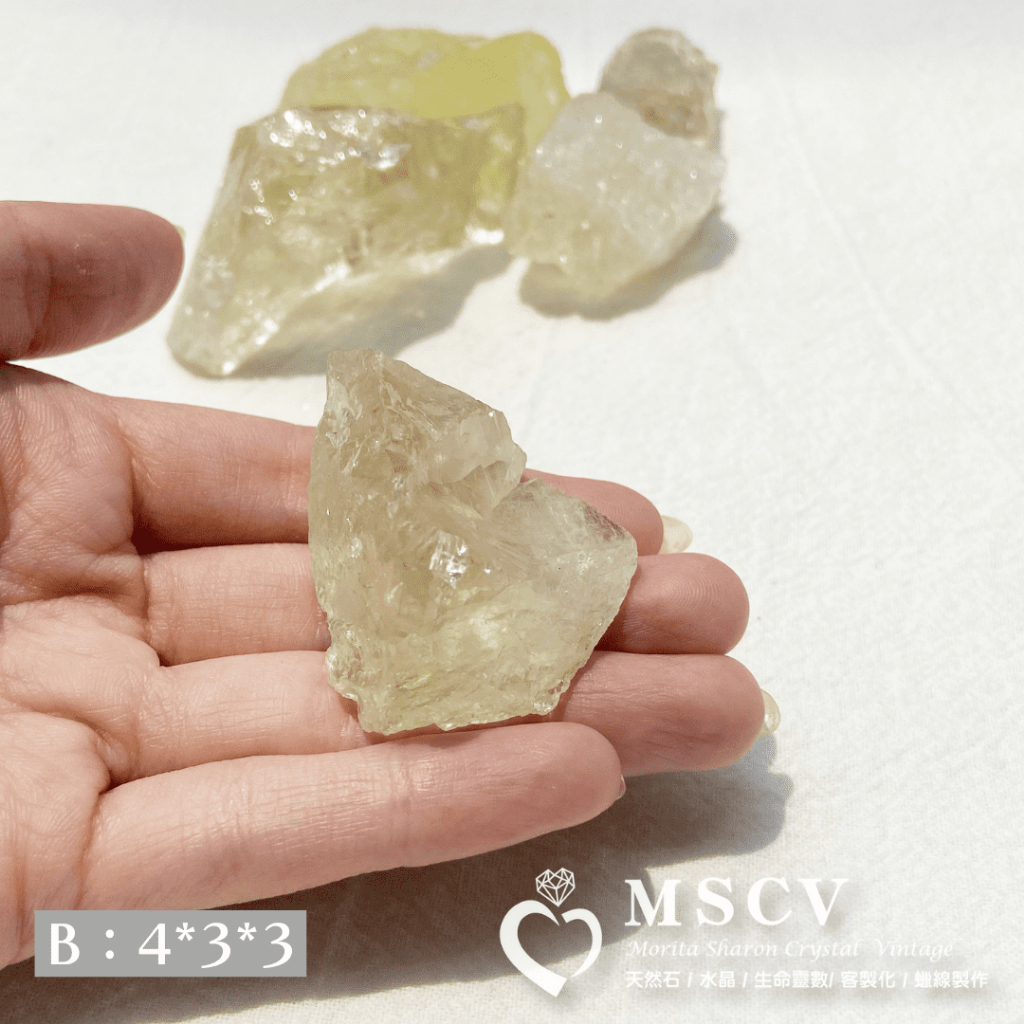 tw-11134207-7qula-lgozcy3iuecp74