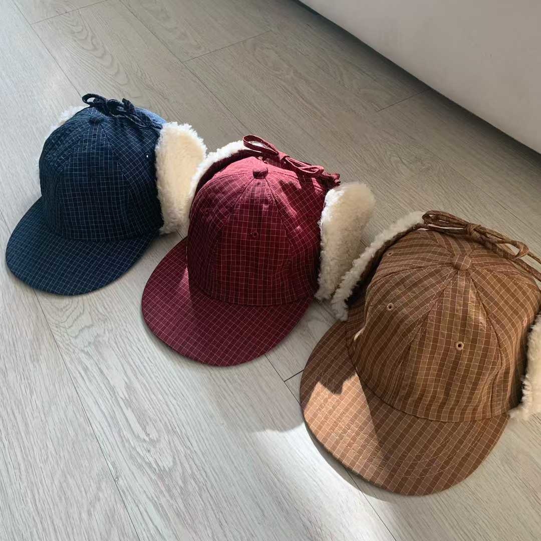 LINE_ALBUM_格紋護耳帽 380480_260106_3