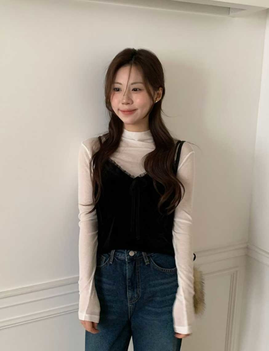 LINE_ALBUM_25fw 絲絨荷葉邊無袖襯衫 9501180_260106_4