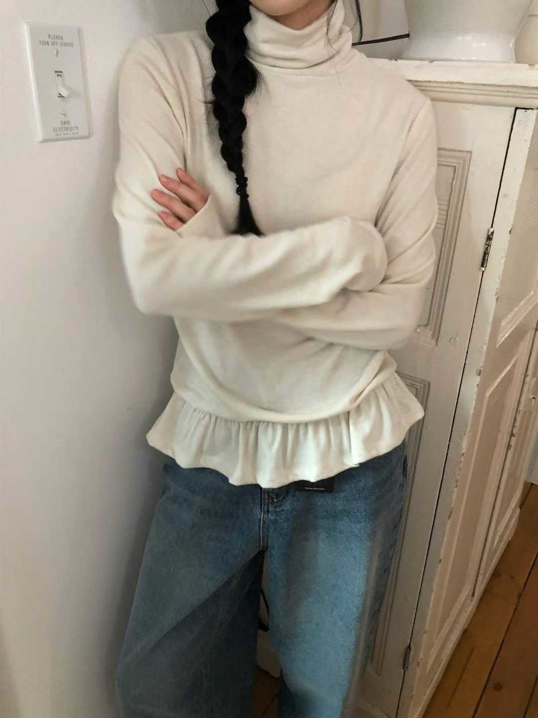 LINE_ALBUM_25fw 露肩高領T恤  8001000_260106_3