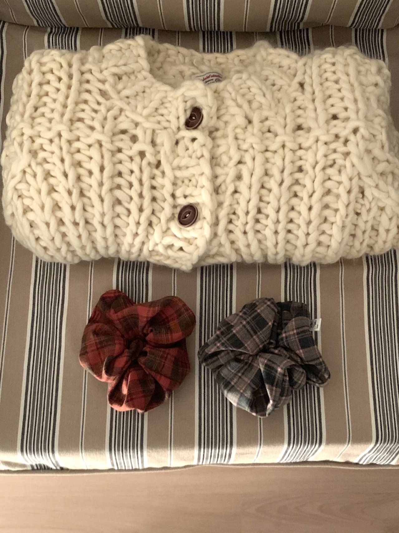 LINE_ALBUM_H355 聖誕格紋髮圈 270340_260106_2