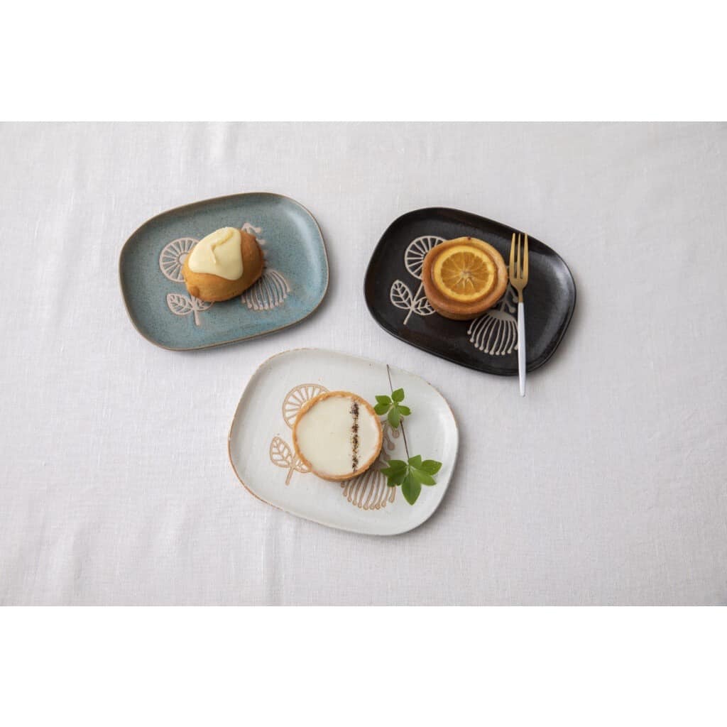 王球餐具日本製瀨戶燒瓷器職人手工日本食器HANAtoHA可愛花朵方盤 (11)