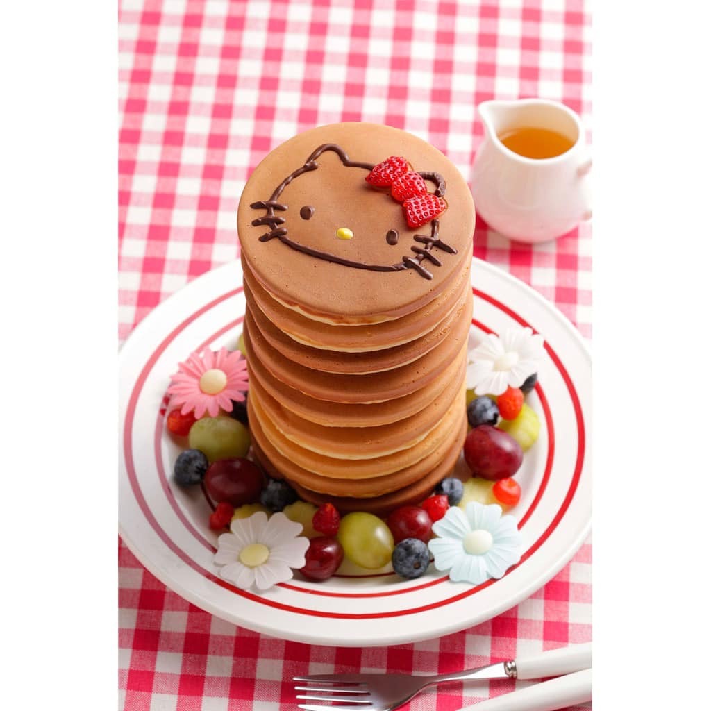 日本製凱蒂貓造型鬆餅烤盤10cm王球餐具 (2)