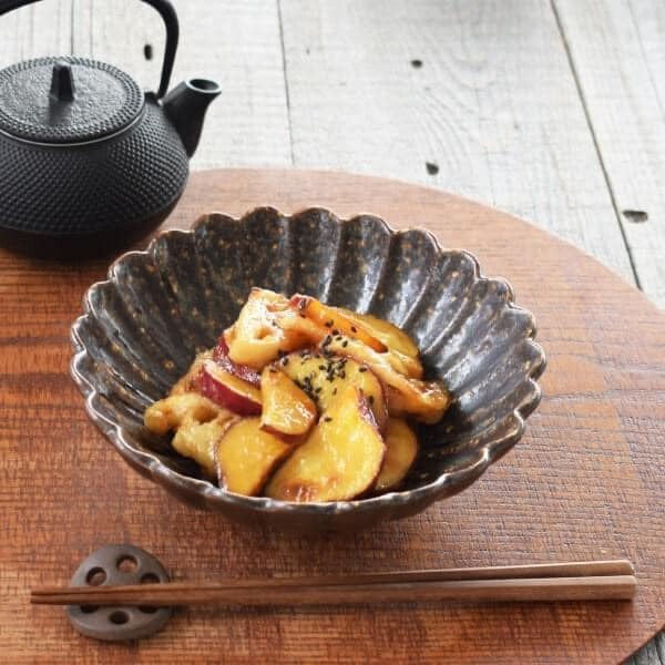 日本餐具 美濃燒陶瓷碗 5色菊花形日本碗中缽18cm 王球餐具 (14)