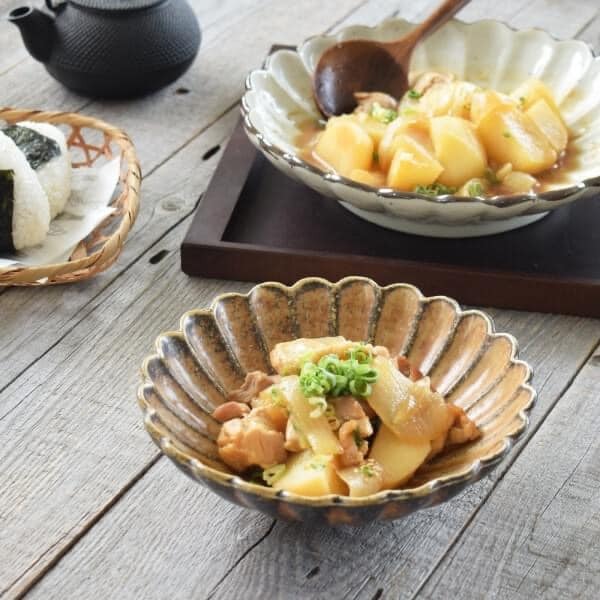 日本餐具 美濃燒陶瓷碗 5色菊花形日本碗中缽18cm 王球餐具 (11)