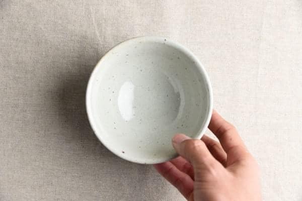 日本食器 美濃燒瓷碗 手工圓形飯碗12.1cm 日本餐具 王球餐具 (8)