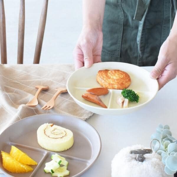 日本餐具 美濃燒瓷盤 兒童餐具 瓷器分格午餐盤18cm 日本食器 王球餐具 (13)