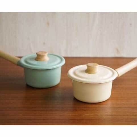 日本餐具【富士琺瑯】HoneyWare-單手鍋-附蓋琺瑯牛奶鍋-14cm--奶油色--蘋果綠-王球餐具-(15)