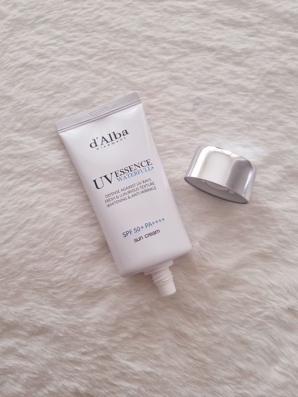 simply-saima-dalba-uv-essence-waterfull-packaging