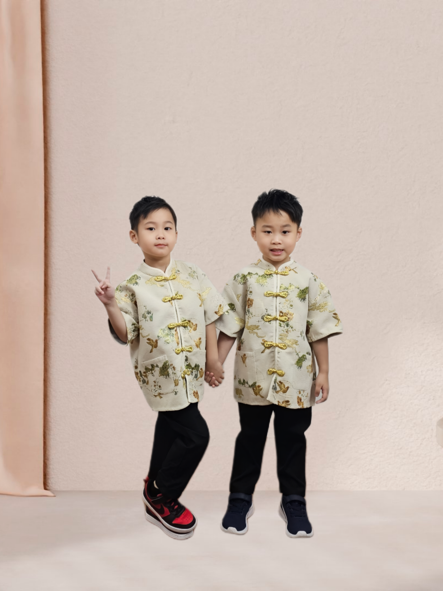 Picsart_25-11-01_15-09-00-529