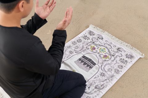 Sejadah Natasya : 101