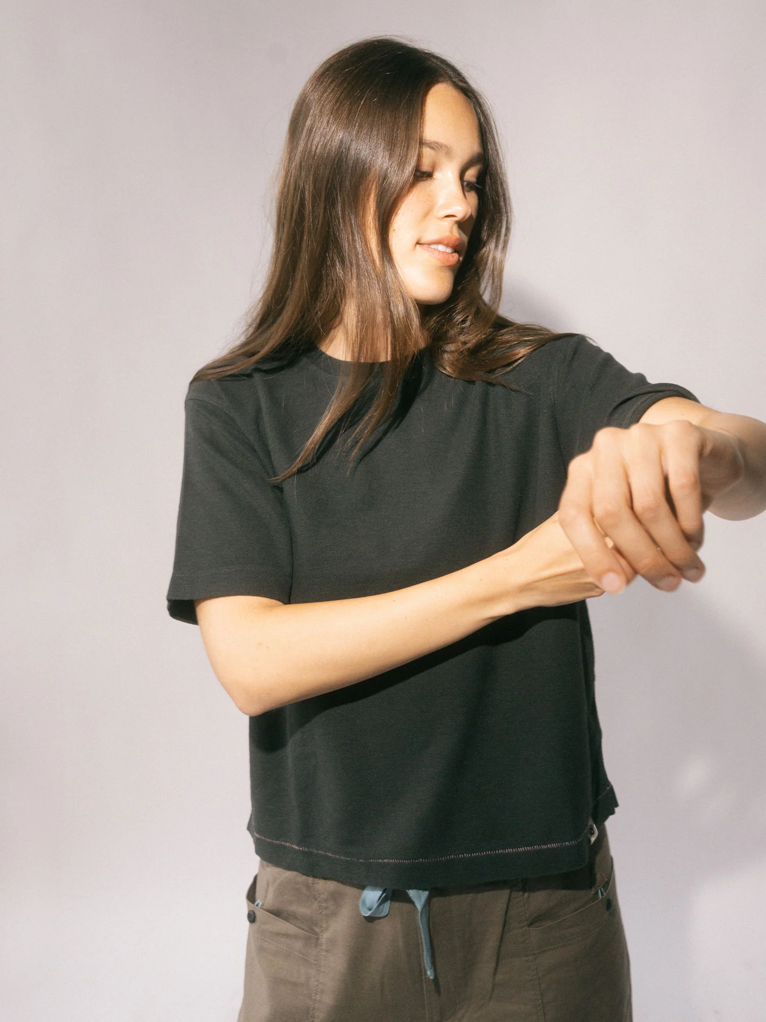 ASTRAL-S25-Hemp-Apparel-W-Thirt-Black-5_1