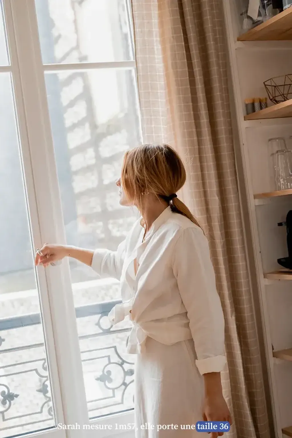 Jupe_courte_en_lin_blanche_Agathe_Perier-02_0ad85adf-6c27-42b7-ba2d-31cc7fec94cd