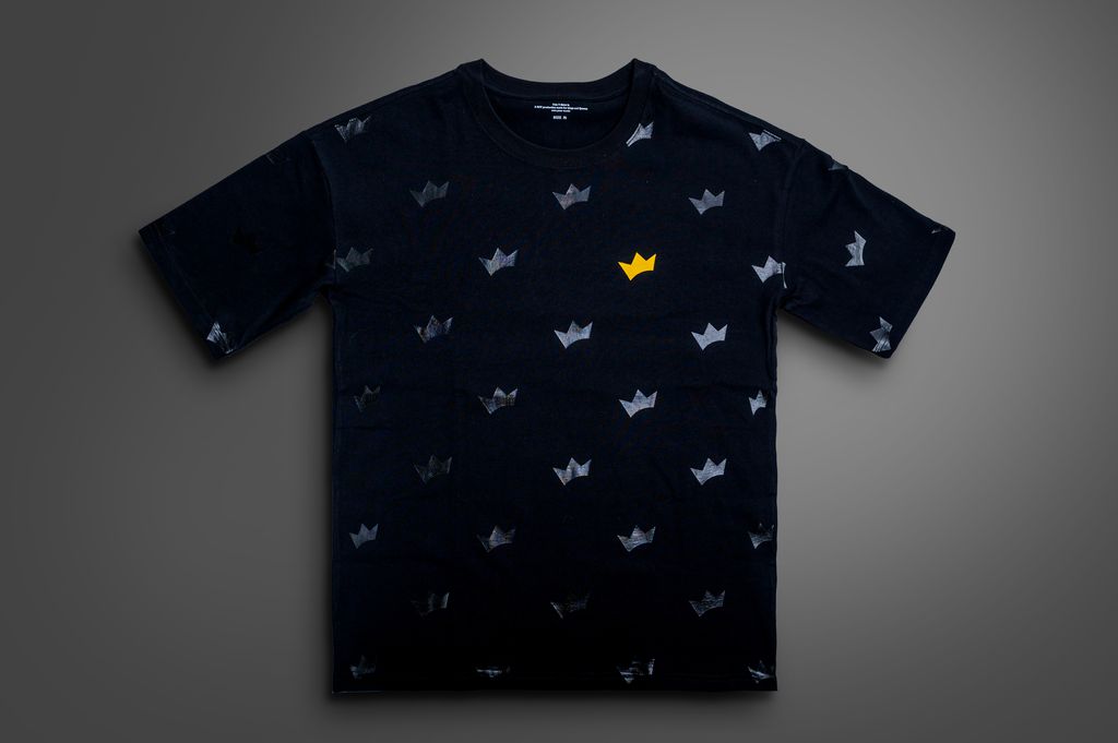 Plain Invisible Print Black Tee (Front)