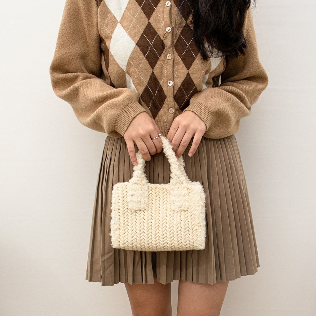 d8669b9d2d2d778a00cfca221c5af351