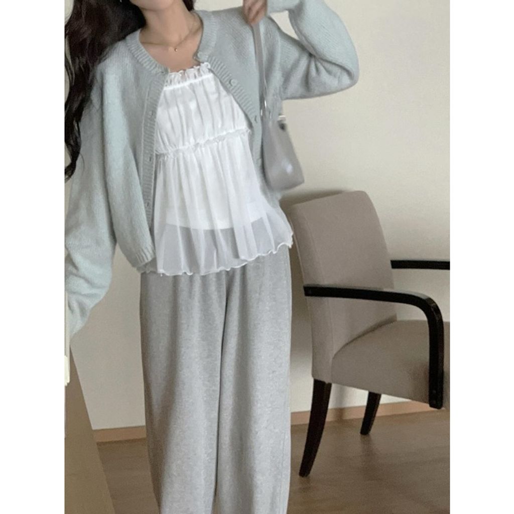 tw-11134207-820la-mlc3vlmb1atgc0