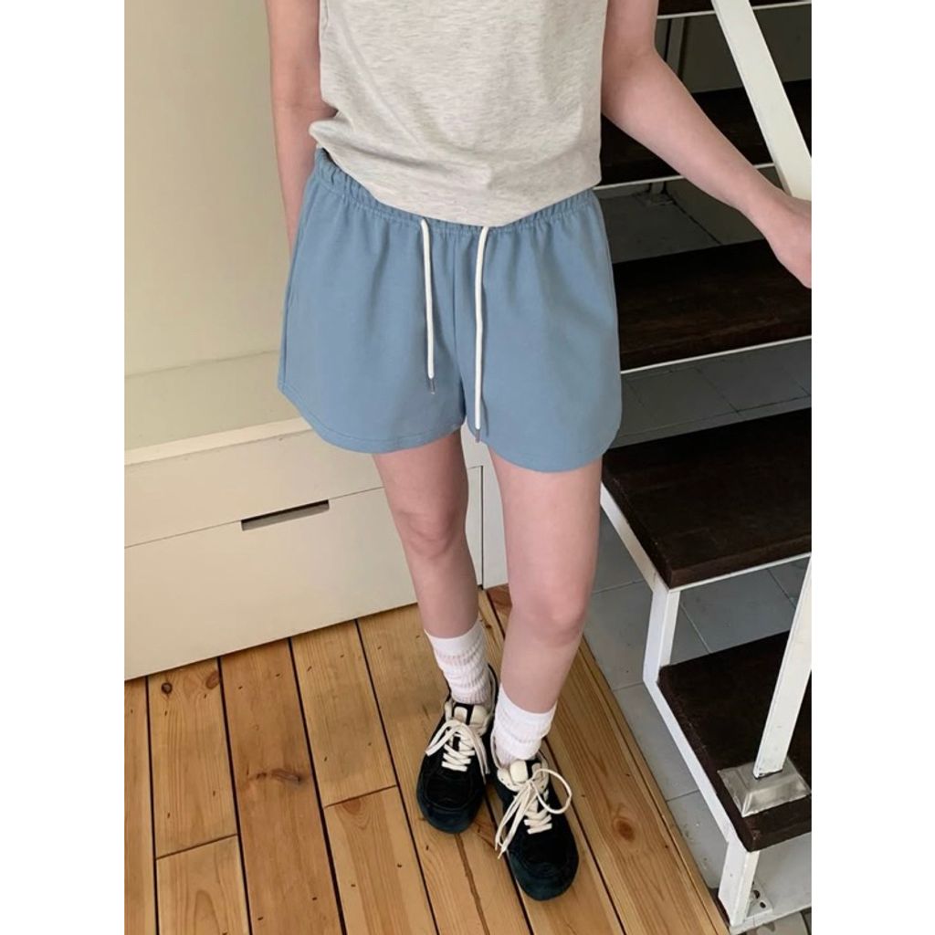 tw-11134207-820lg-mm0l1r3zxw5fe5