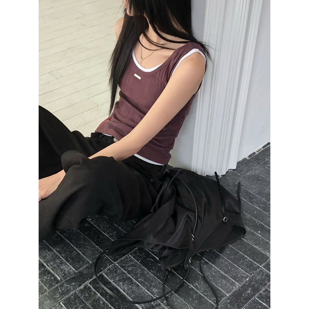 tw-11134207-820l4-mn1m4gu1cutf17