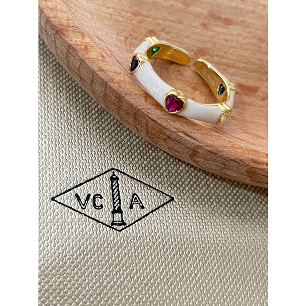 tw-11134207-7qukz-lj28xa1zai7o7f