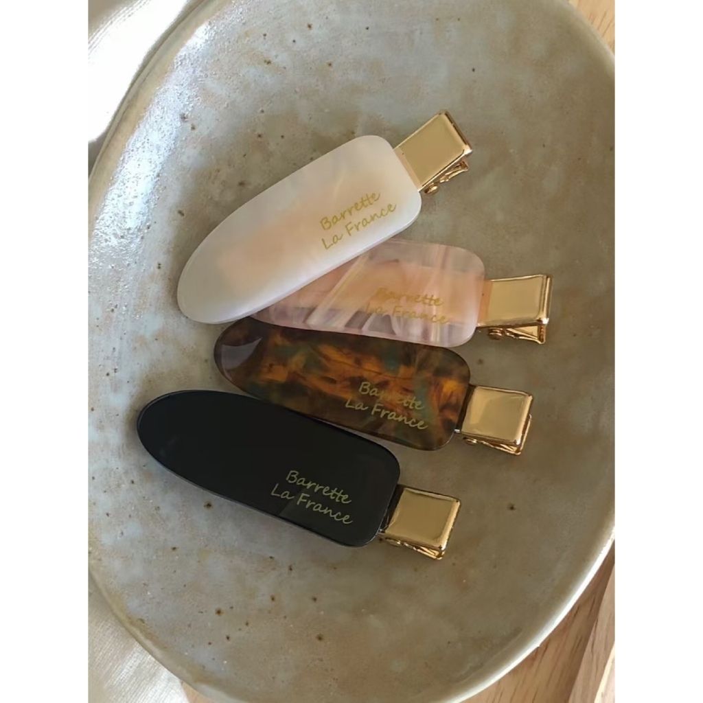 tw-11134207-81ztd-me14lnrdw2yo95