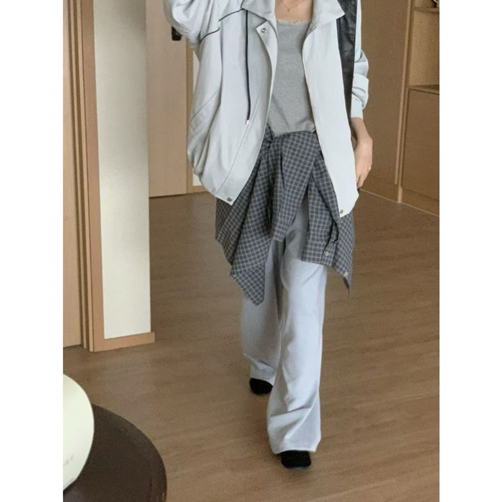 tw-11134207-81ztg-mekxj8xy7dvqba