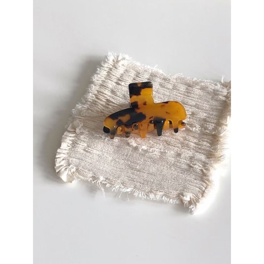 tw-11134207-81ztn-mfz7cfxzutjg54