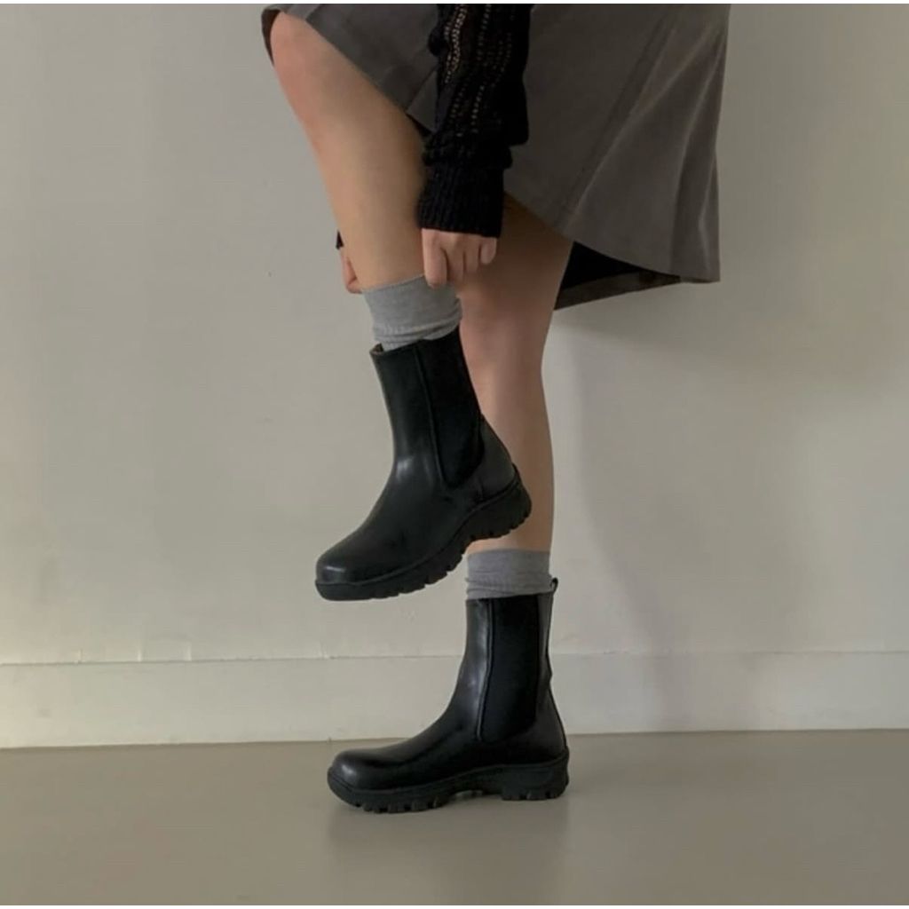 tw-11134207-81ztp-mi1qio9dfj7r06