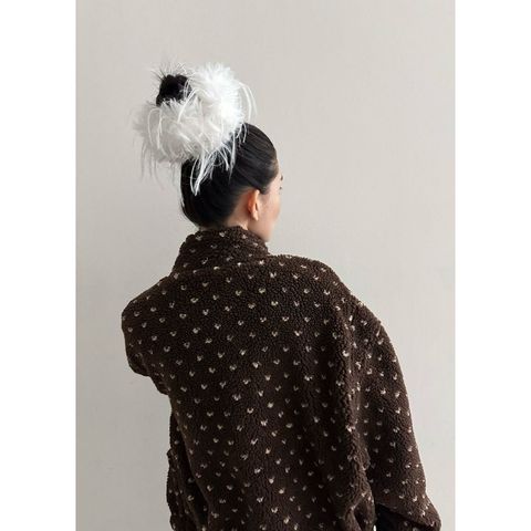 tw-11134207-81zth-mhtvx7yqqxvk2a