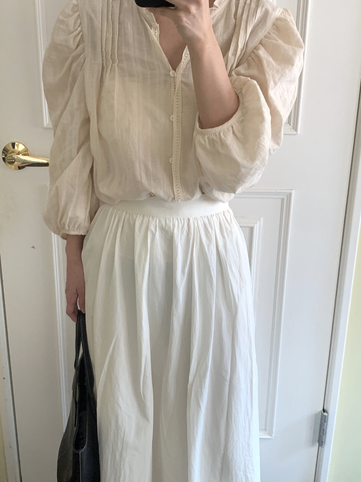 20DEA702-9A2B-4A7A-BFBC-9A3FE5030CBD