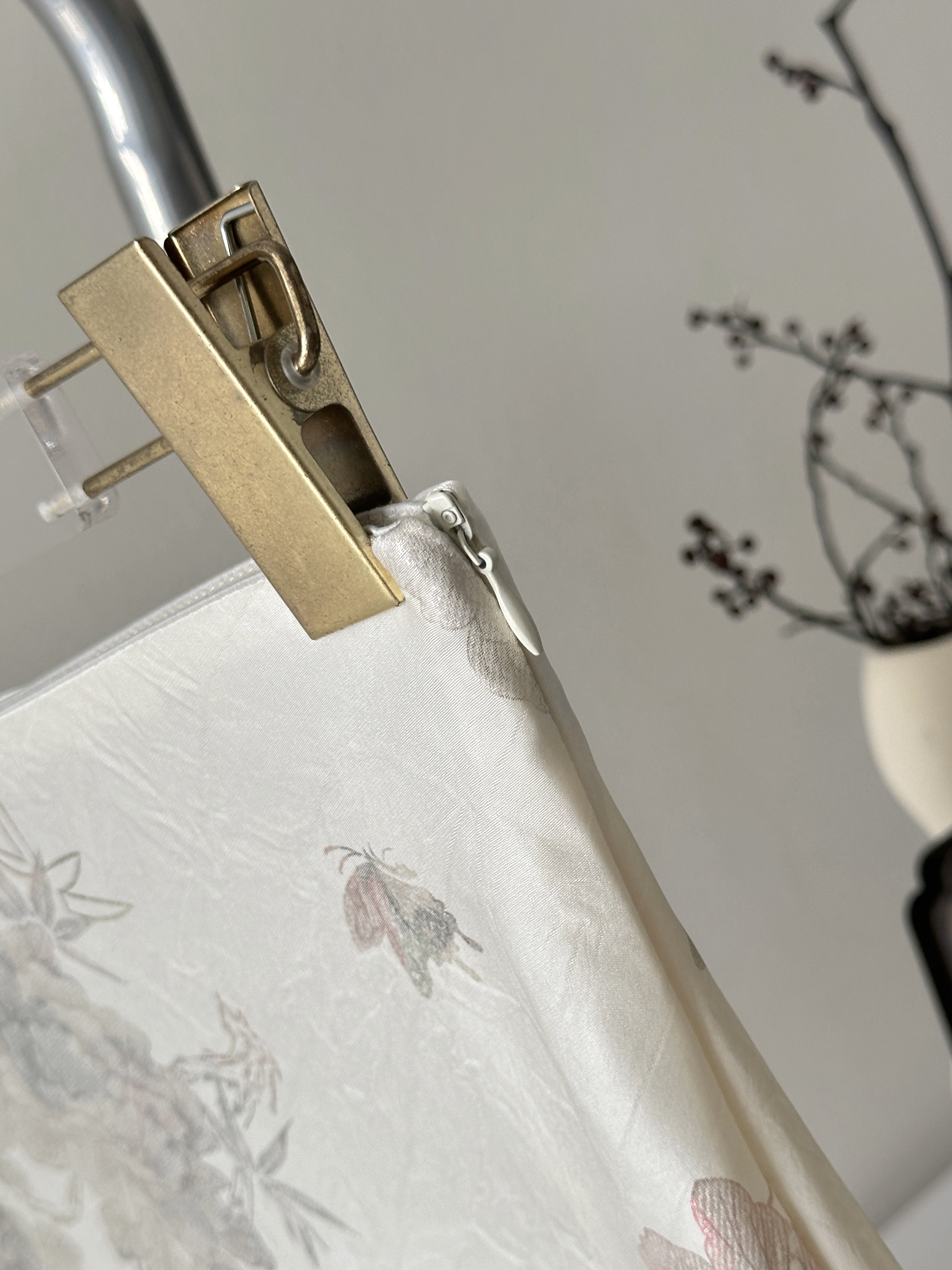 1D42F124-5F0B-4160-A08E-E504AD04EF57