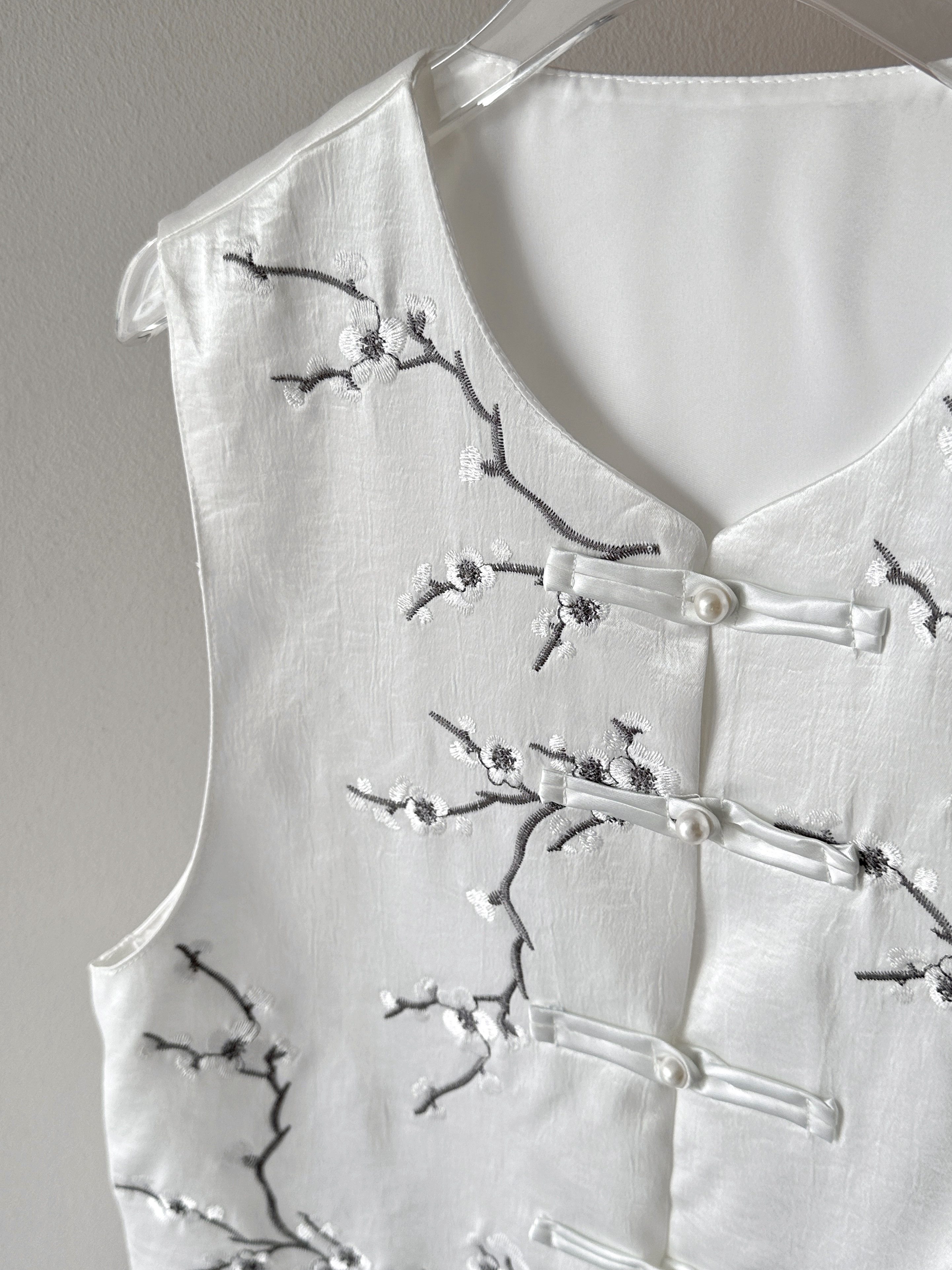 CC5DAFC6-7B7B-46E4-9B23-B39835C9BC40