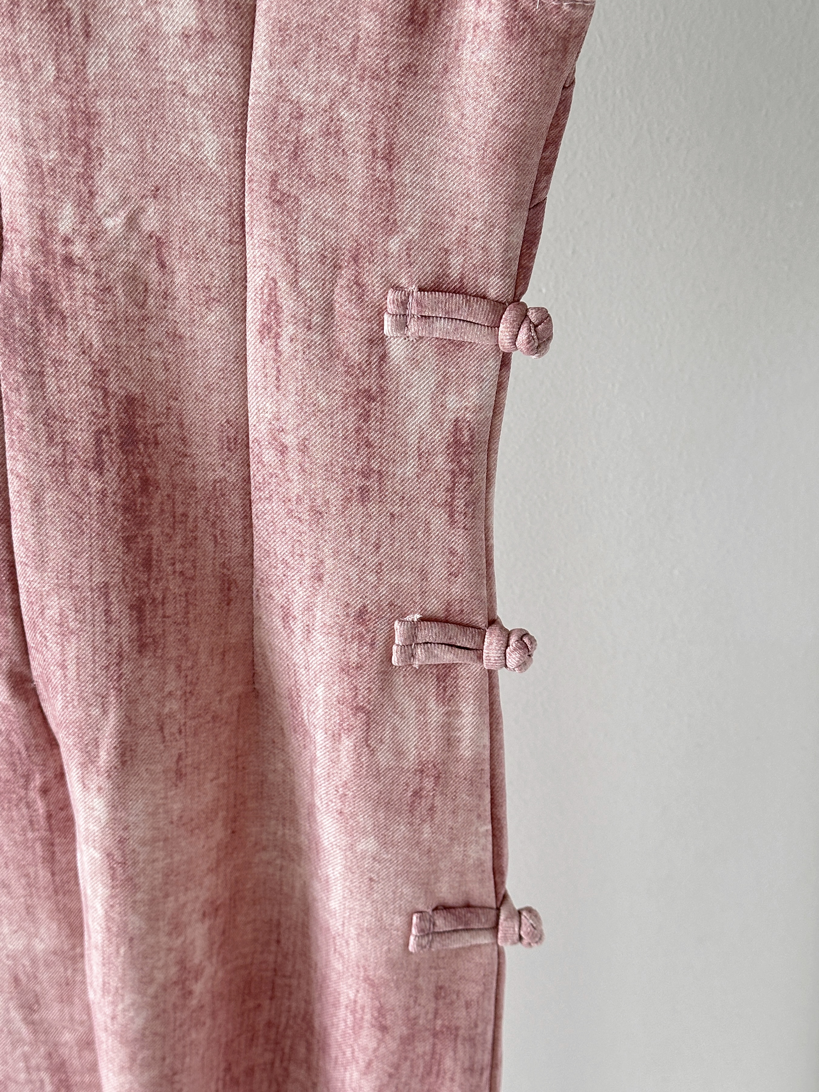 601CF8D0-7642-4FAB-B8CC-B55238F541A3