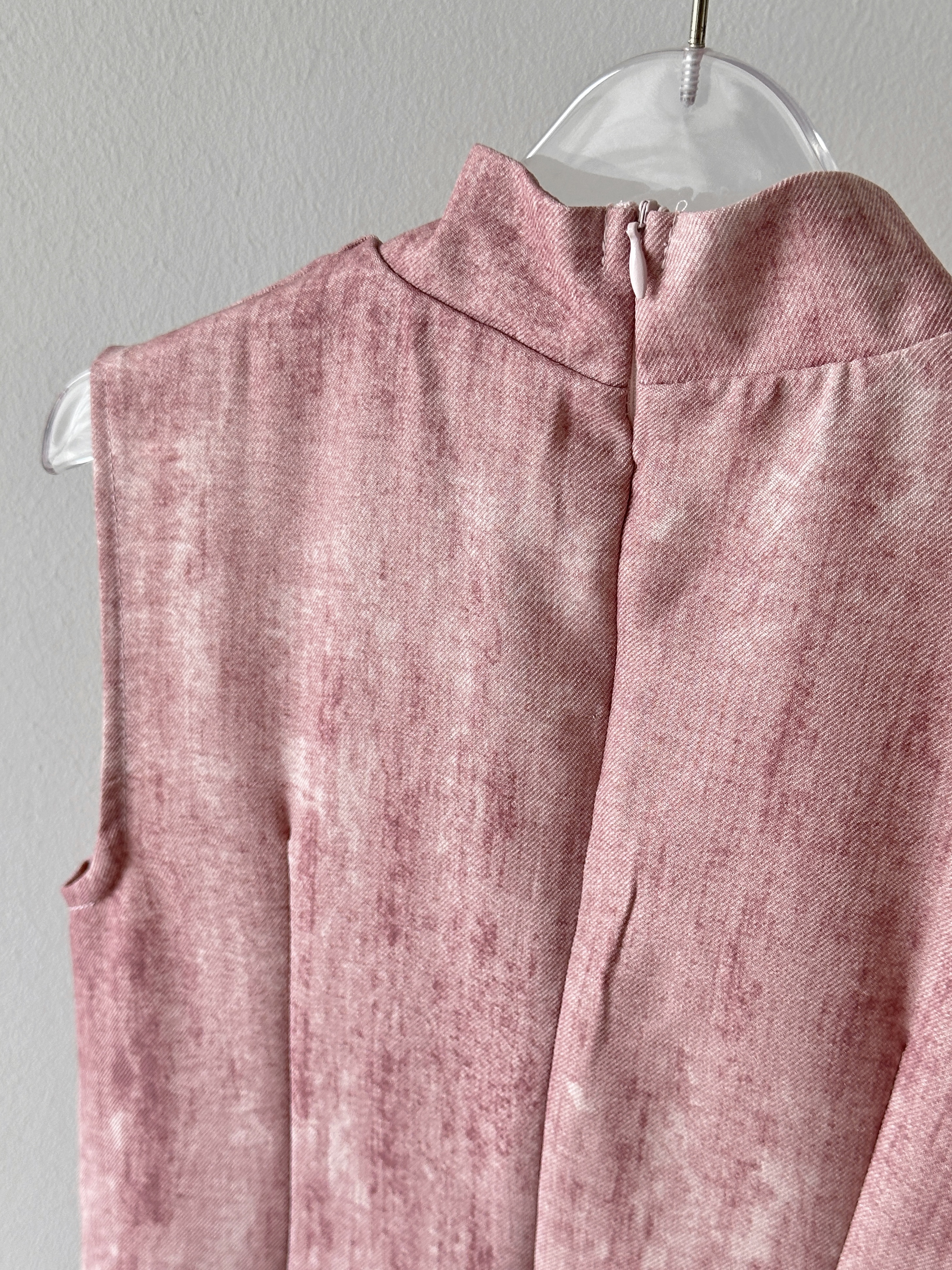 C9B19D43-ECEC-4A8D-B4F3-6C3EBAAE8105