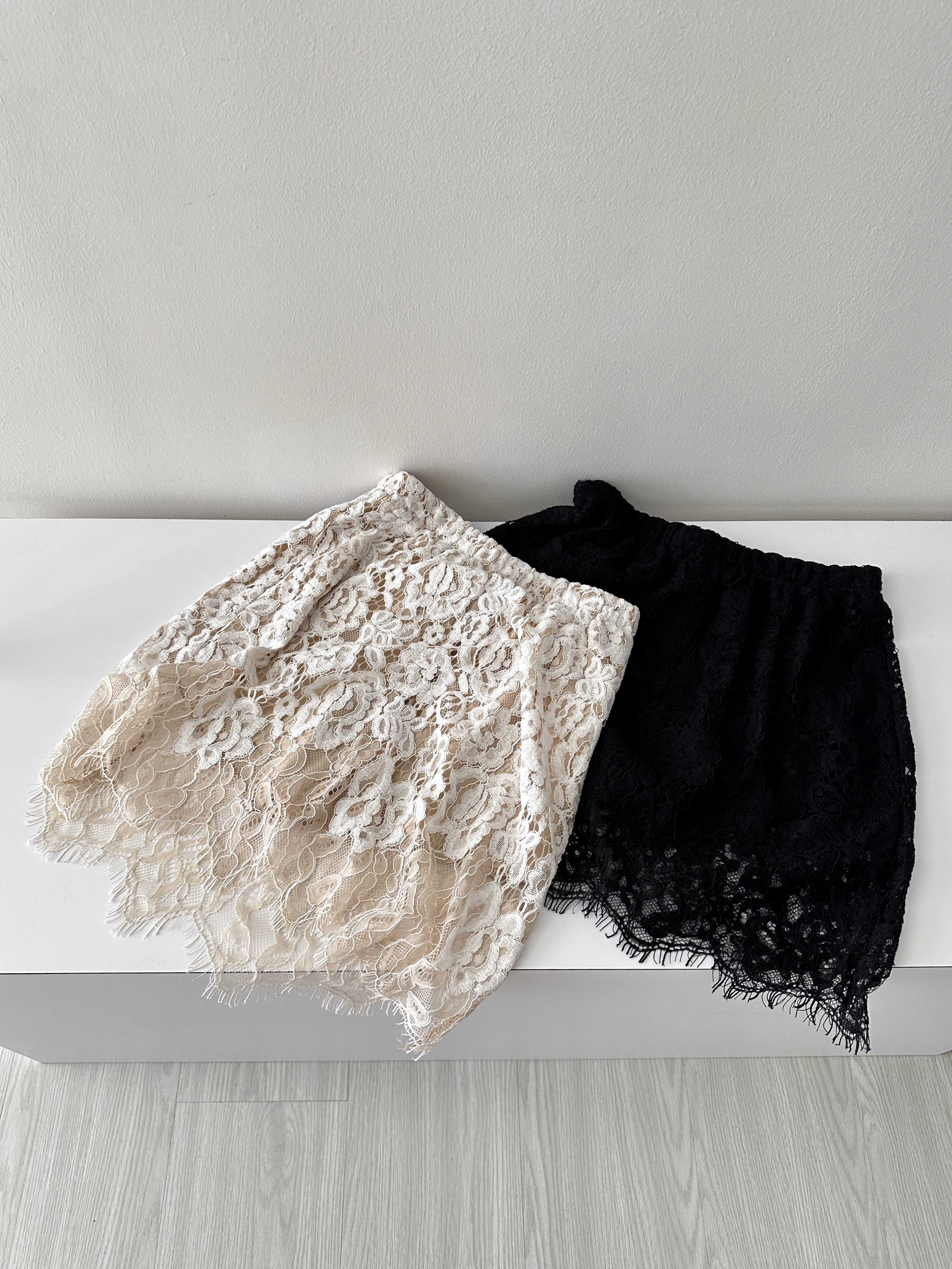 21548055-606B-419F-B0ED-3AA6DF0B5763