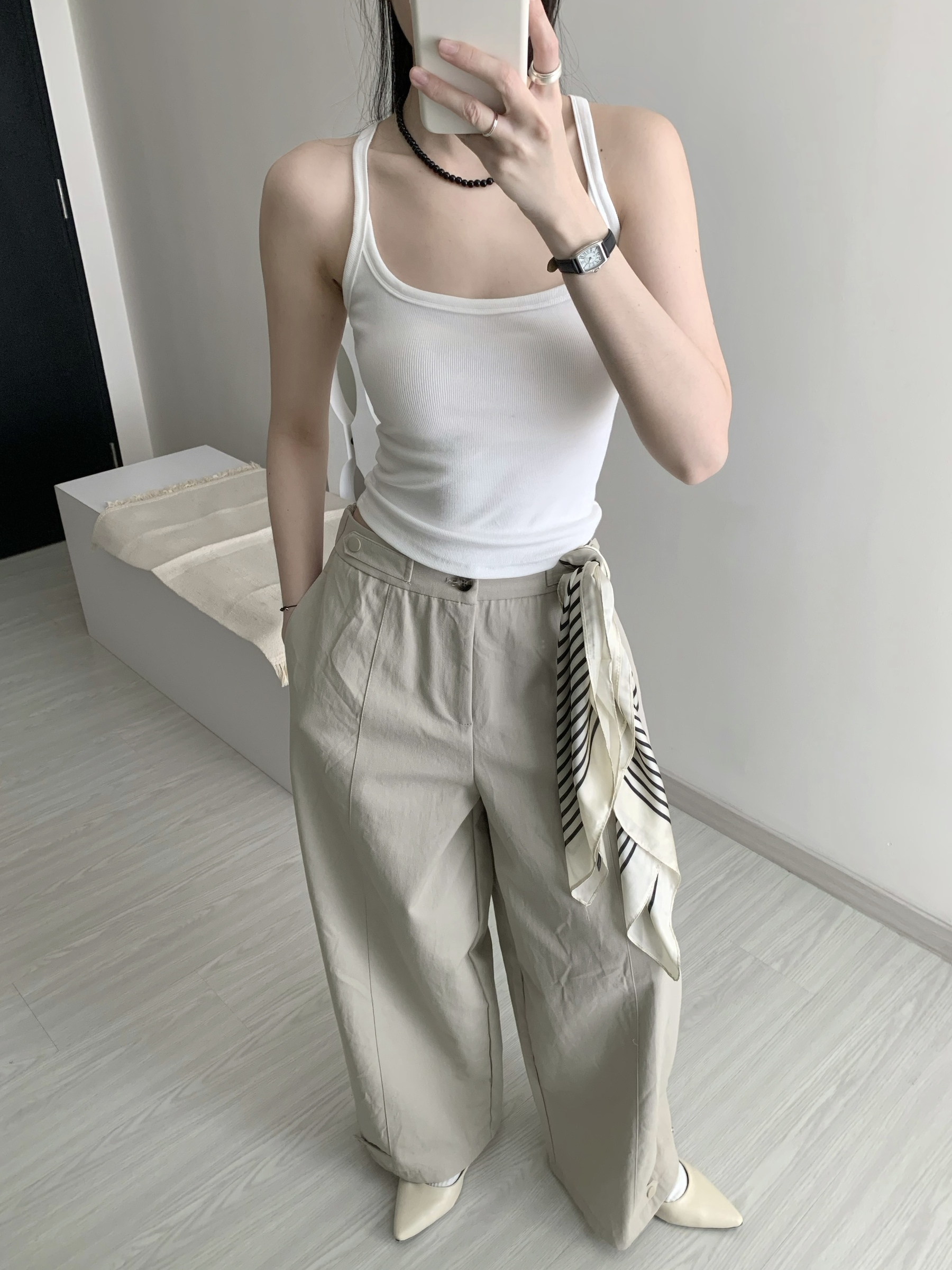 3D50B31D-3672-45A1-8B21-BA5FFB718980